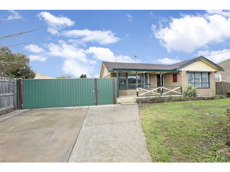 11 Saintfield Street, Lara VIC 3212