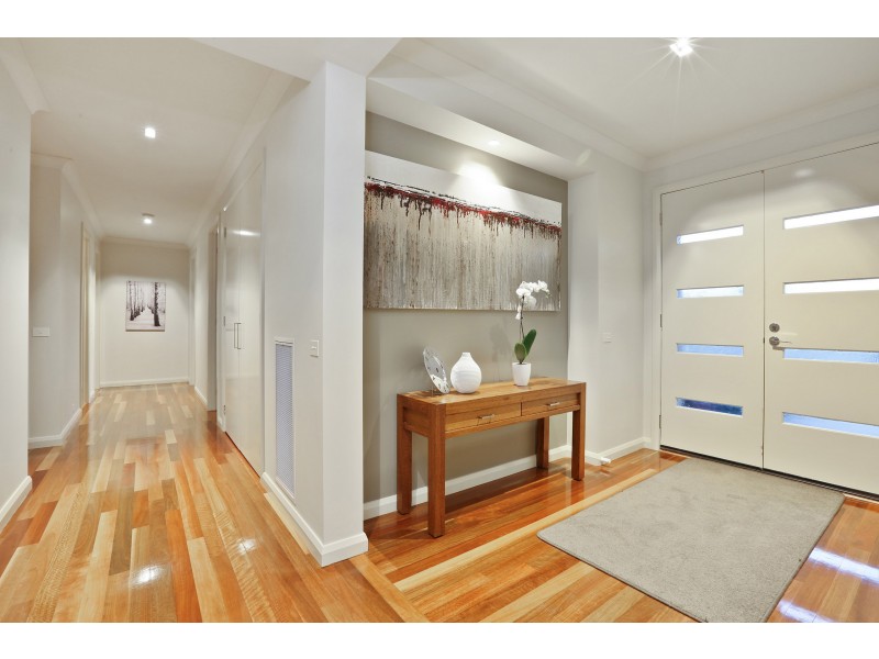 14-17 Nilaur Place, Lara VIC 3212