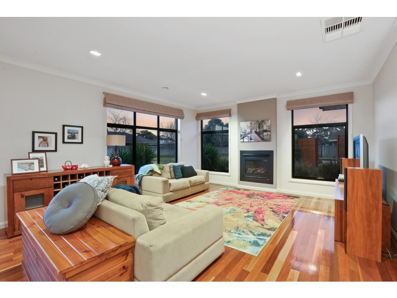 14-17 Nilaur Place, Lara VIC 3212