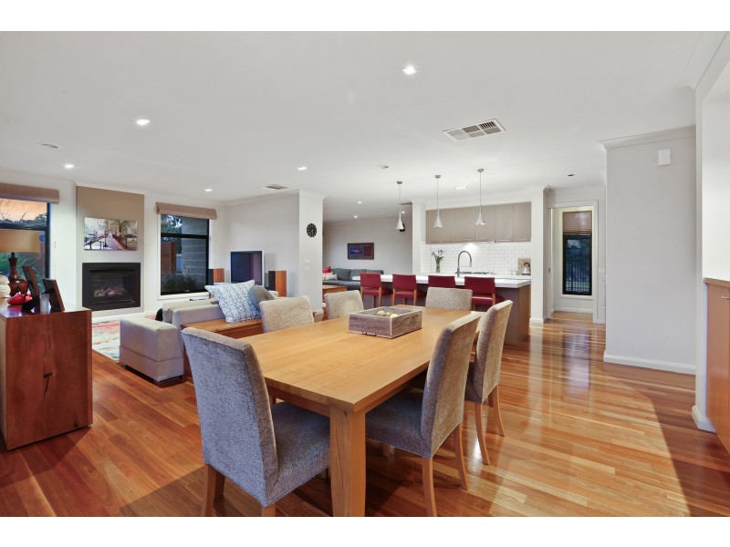 14-17 Nilaur Place, Lara VIC 3212