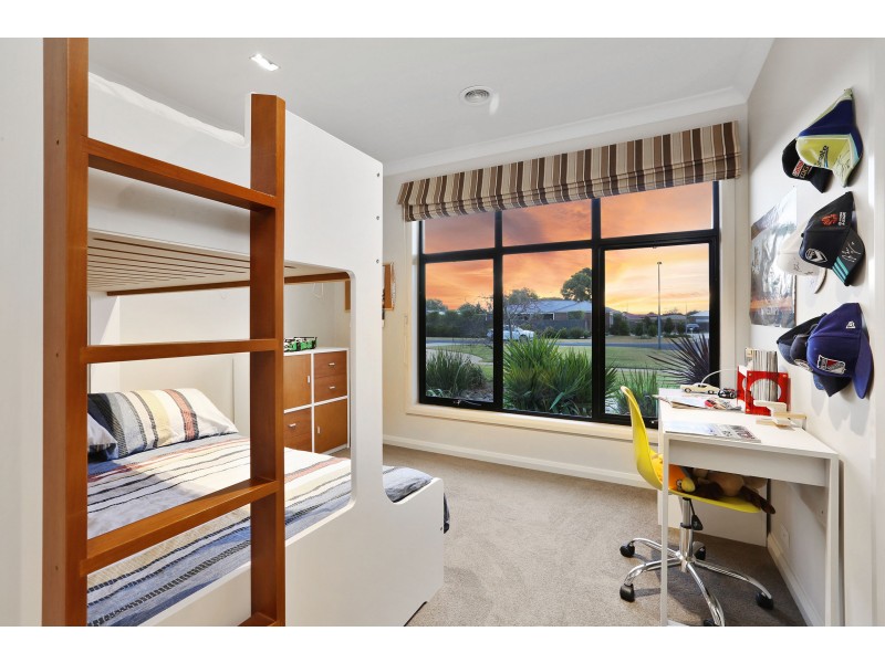 14-17 Nilaur Place, Lara VIC 3212