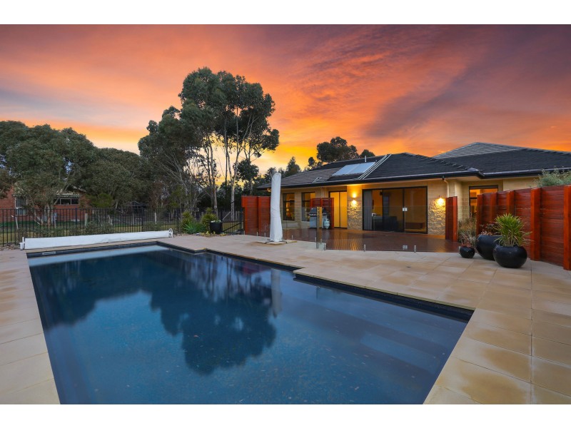 14-17 Nilaur Place, Lara VIC 3212