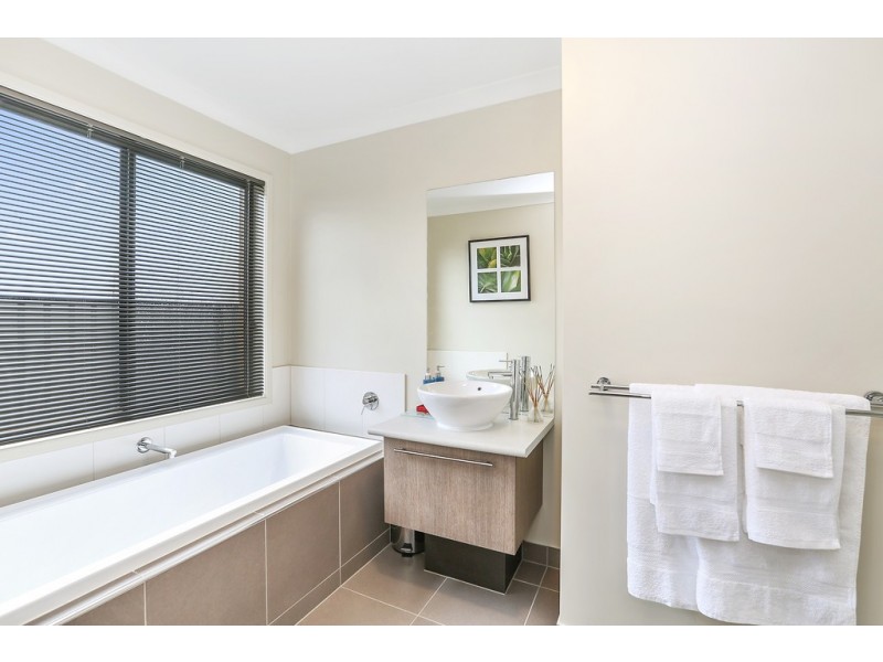 59 Canterbury Road East, Lara VIC 3212