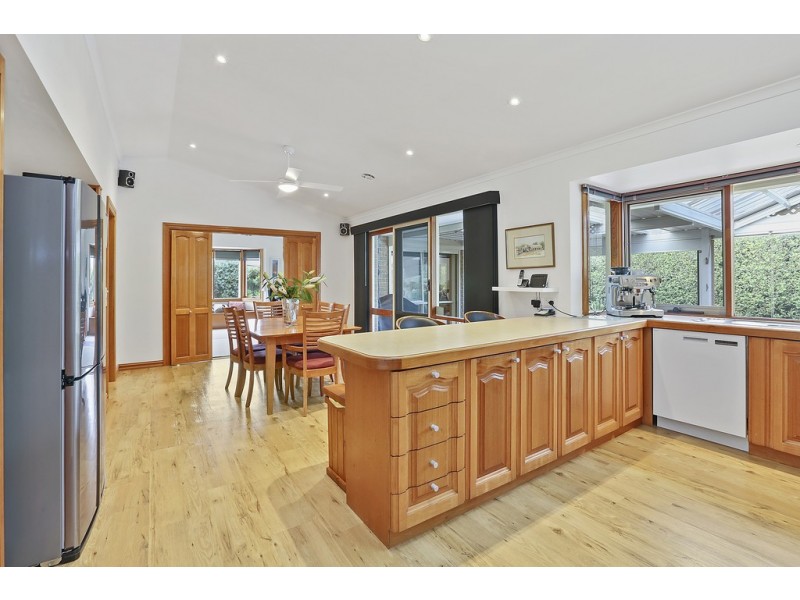 14 Sherwood Grove, Lara VIC 3212