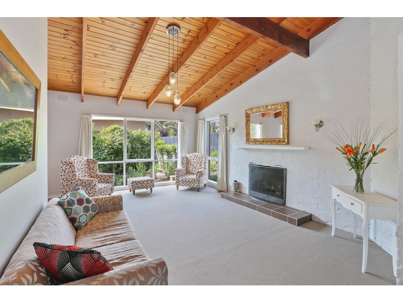 13 Turner Avenue, Lara VIC 3212