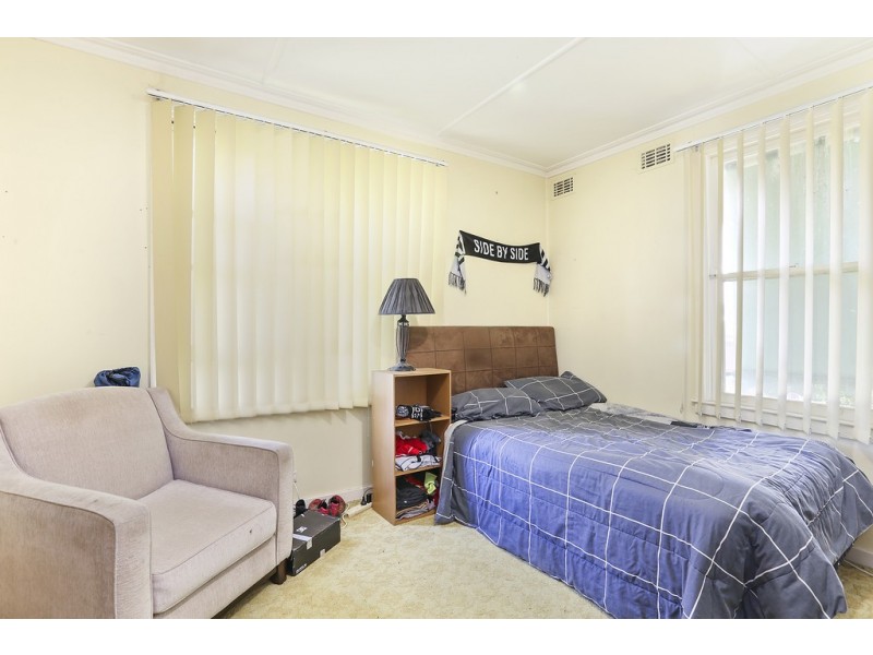 10 Waitara Grove, Norlane VIC 3214