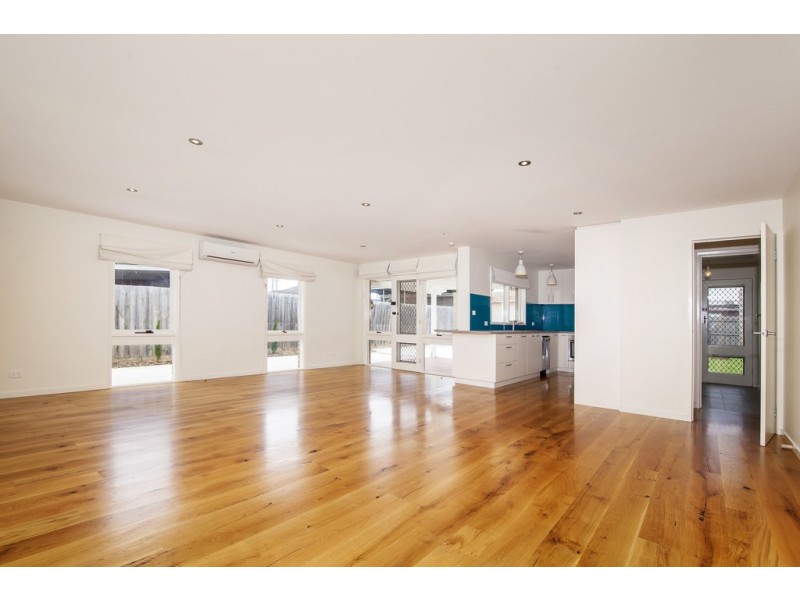 37 Stephenson Street, Lara VIC 3212