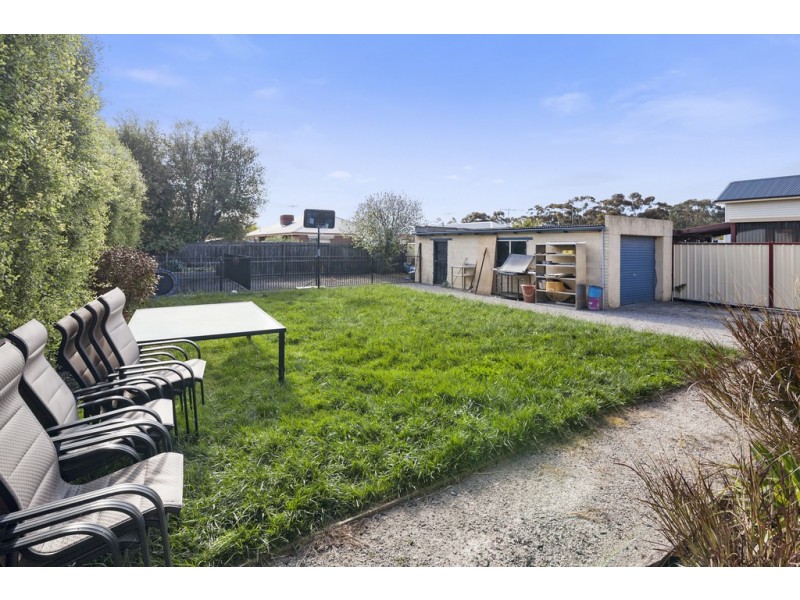 24 Rennie Street, Lara VIC 3212