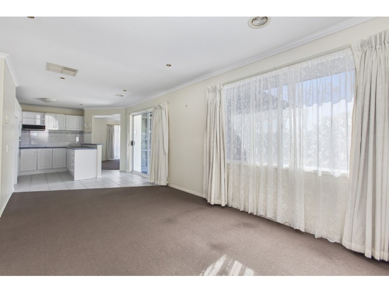 24 Coakley Crescent, Lovely Banks VIC 3221