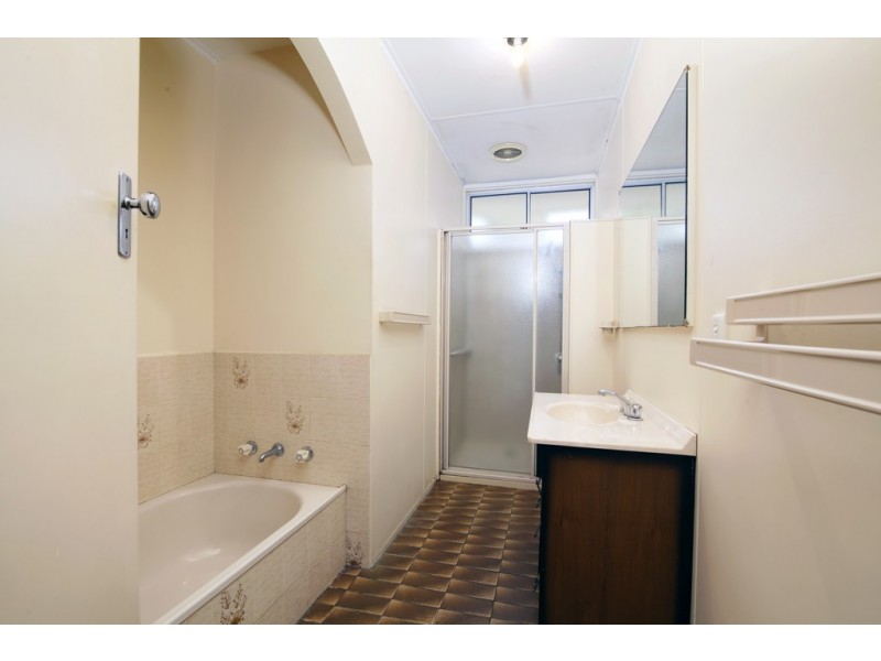 4 Eumeralla Street, Corio VIC 3214