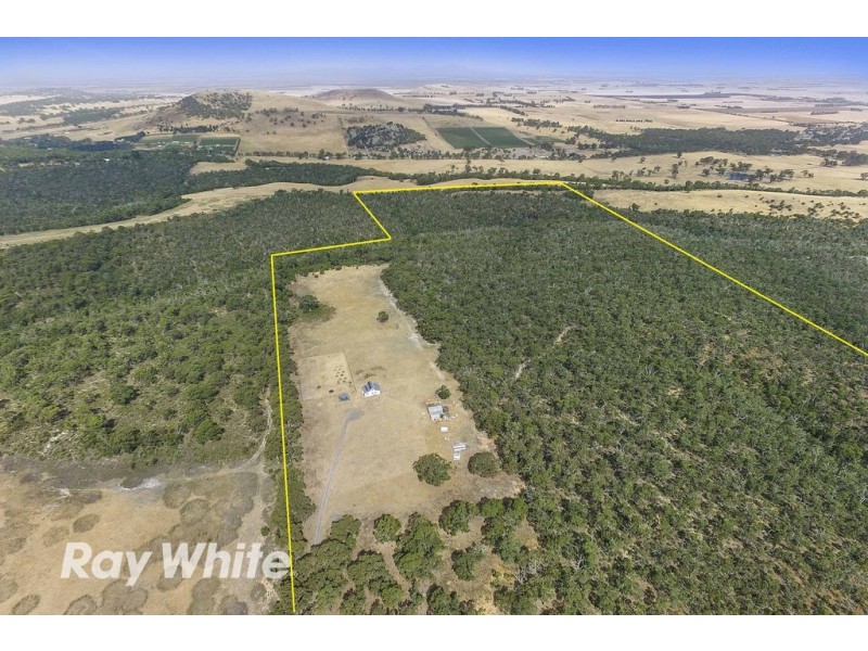 720-780 Clarkes Road, Anakie VIC 3221