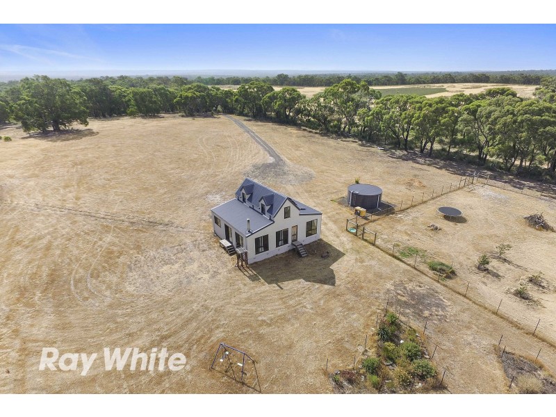 720-780 Clarkes Road, Anakie VIC 3221