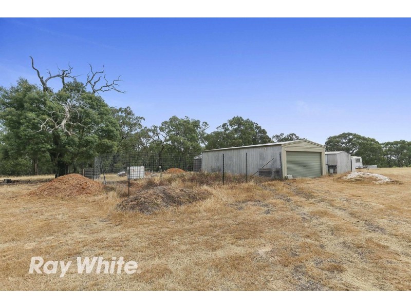 720-780 Clarkes Road, Anakie VIC 3221