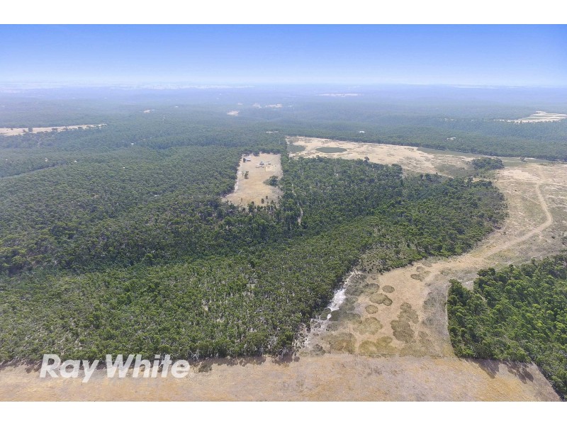 720-780 Clarkes Road, Anakie VIC 3221