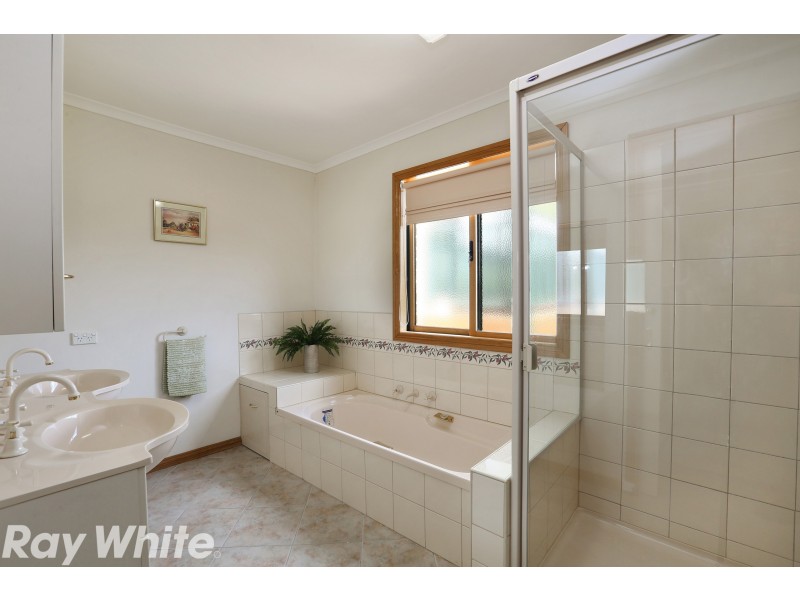 2440 Ballan Road, Anakie VIC 3221