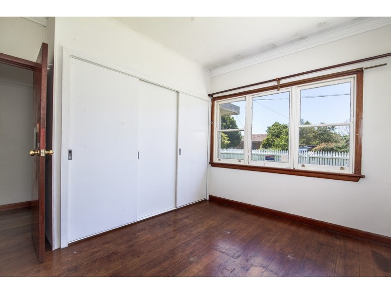 1 Thatcher Court, Whittington VIC 3219