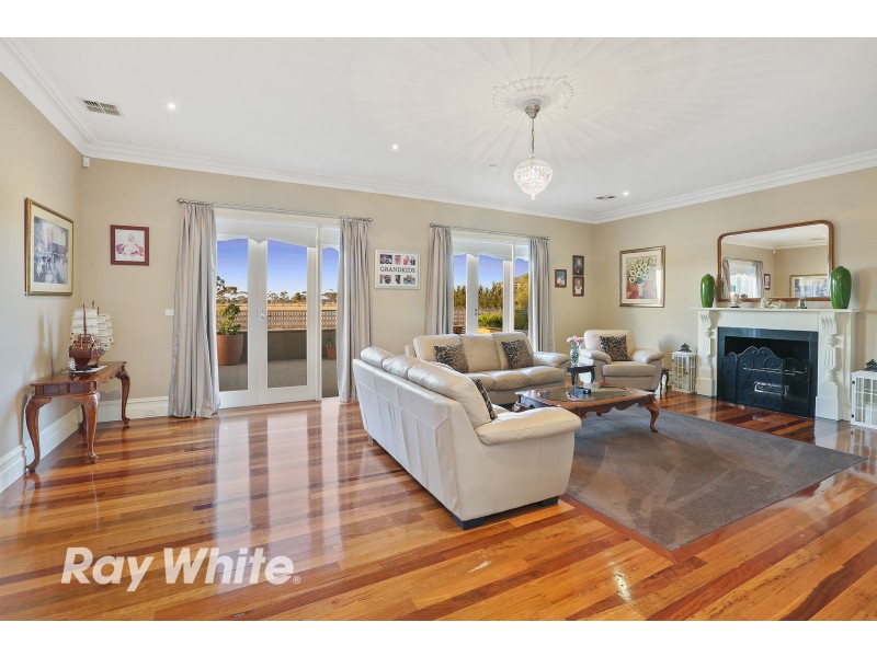 10 Robs Lane, Little River VIC 3211