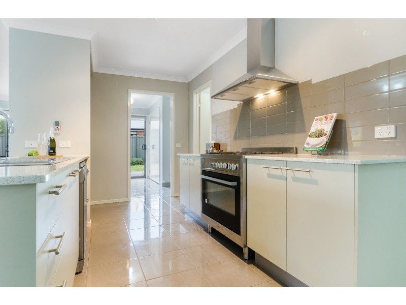 34 Nankeen Avenue, Lara VIC 3212