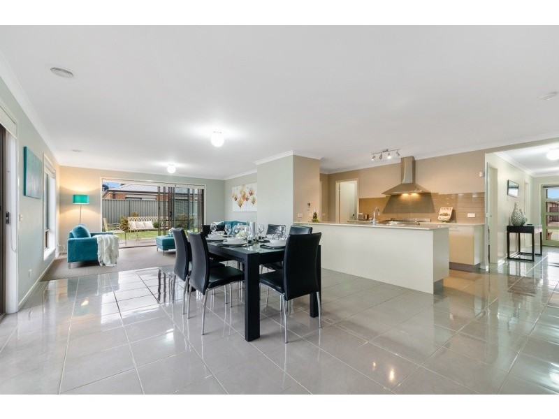 34 Nankeen Avenue, Lara VIC 3212