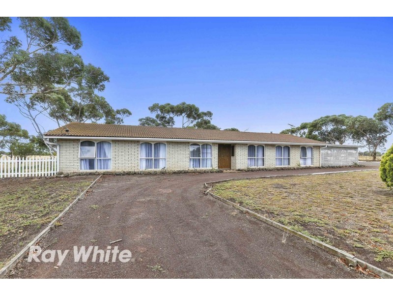 40 Coonawarra Drive, Lara VIC 3212