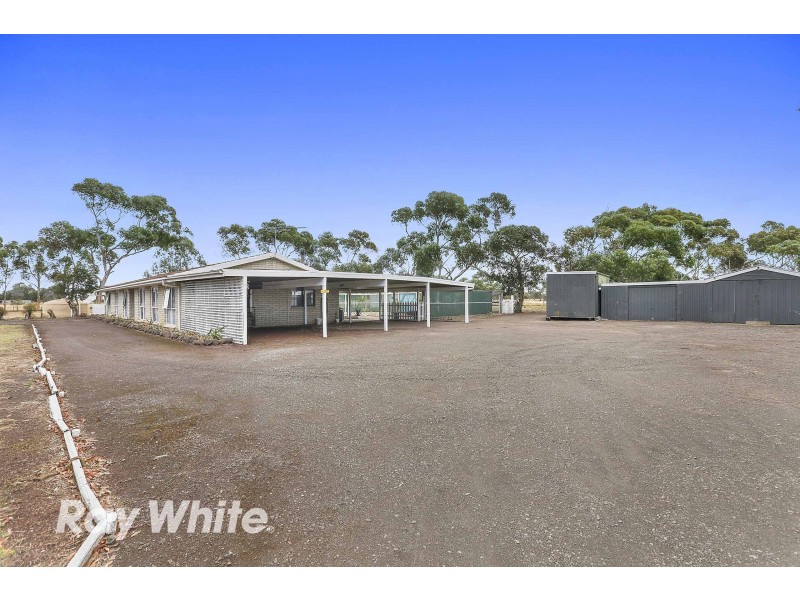 40 Coonawarra Drive, Lara VIC 3212