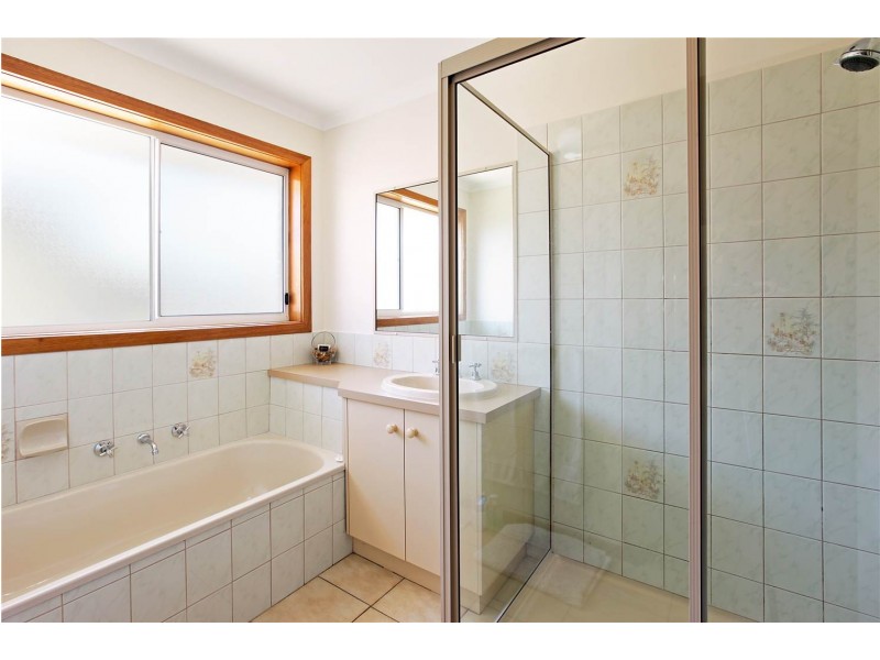 4/17-19 Richard Drive, Lara VIC 3212