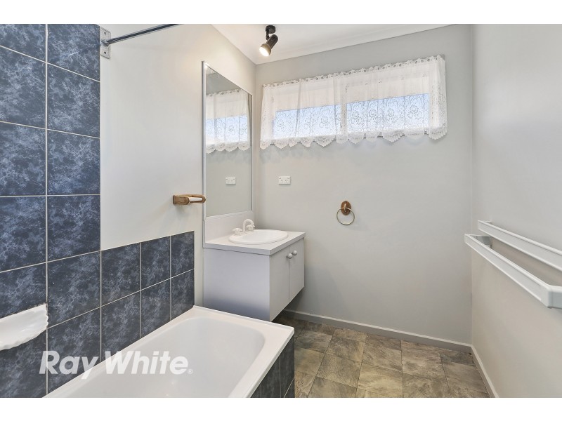 14 The Esperence, Lara VIC 3212