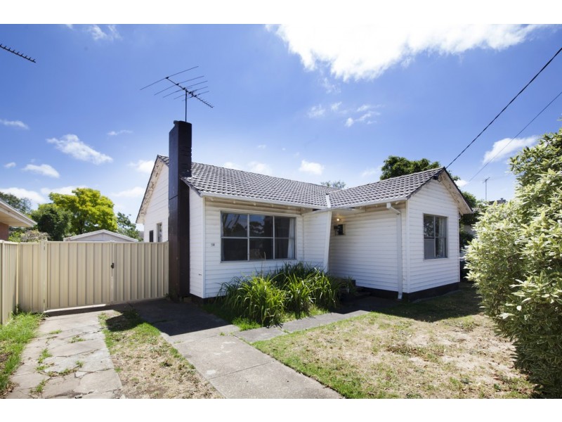 14 Canadian Parade, Corio VIC 3214