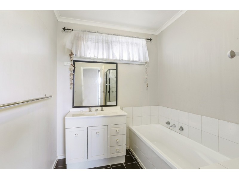 31 Kosciusko Avenue, Corio VIC 3214