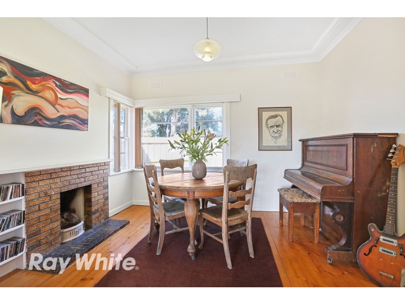 18A Pine Avenue, North Shore VIC 3214