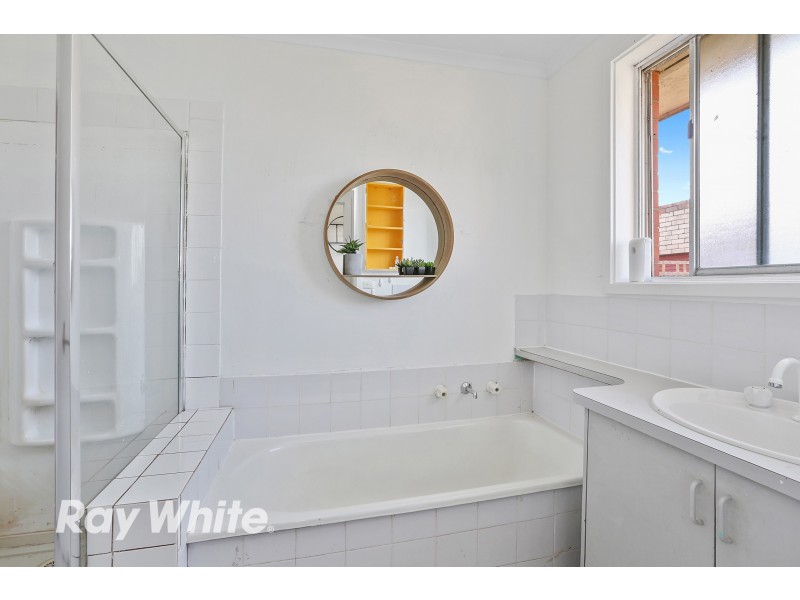 40 Carmarthen Drive, Corio VIC 3214