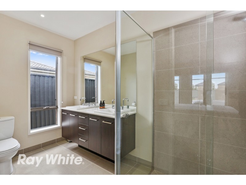 11-13 Wood Duck Court, Lara VIC 3212