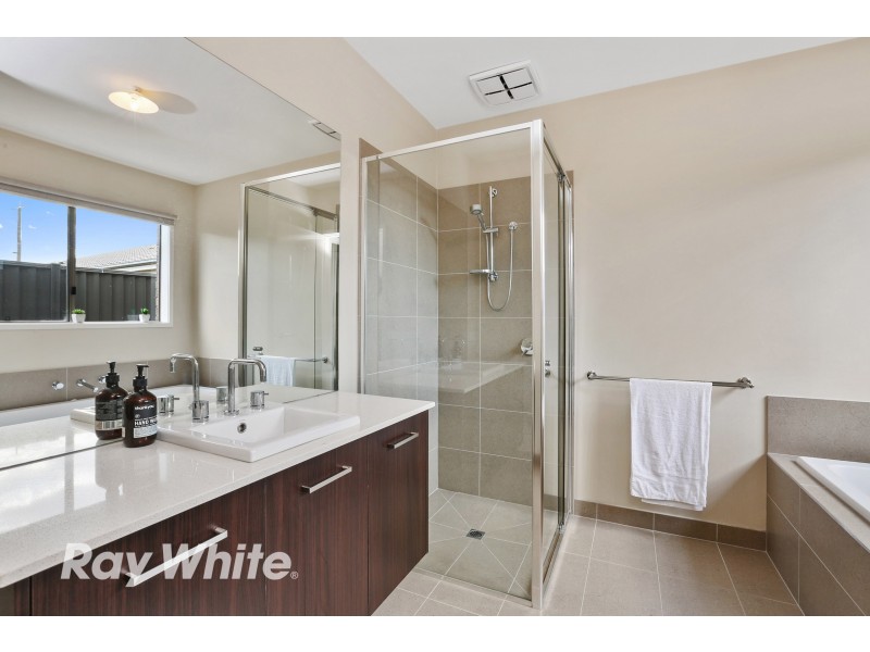 11-13 Wood Duck Court, Lara VIC 3212