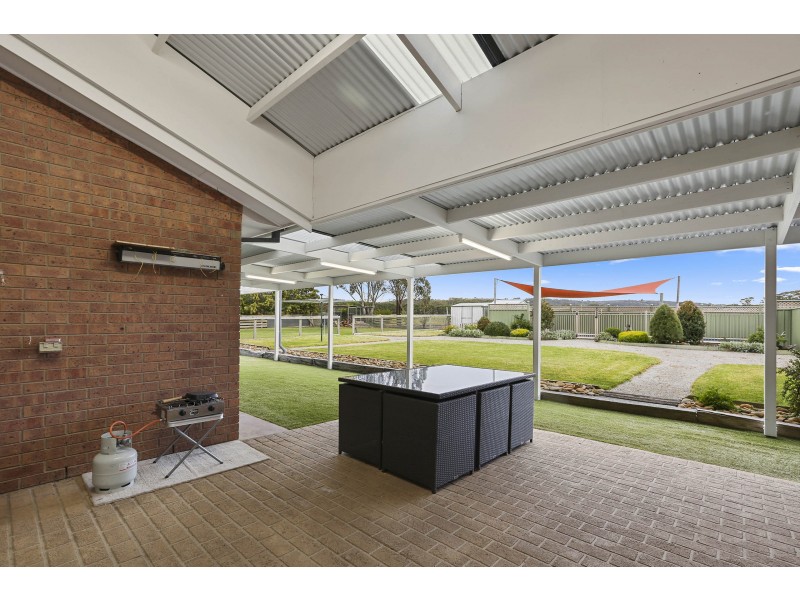 80 De Motts Road, Anakie VIC 3221