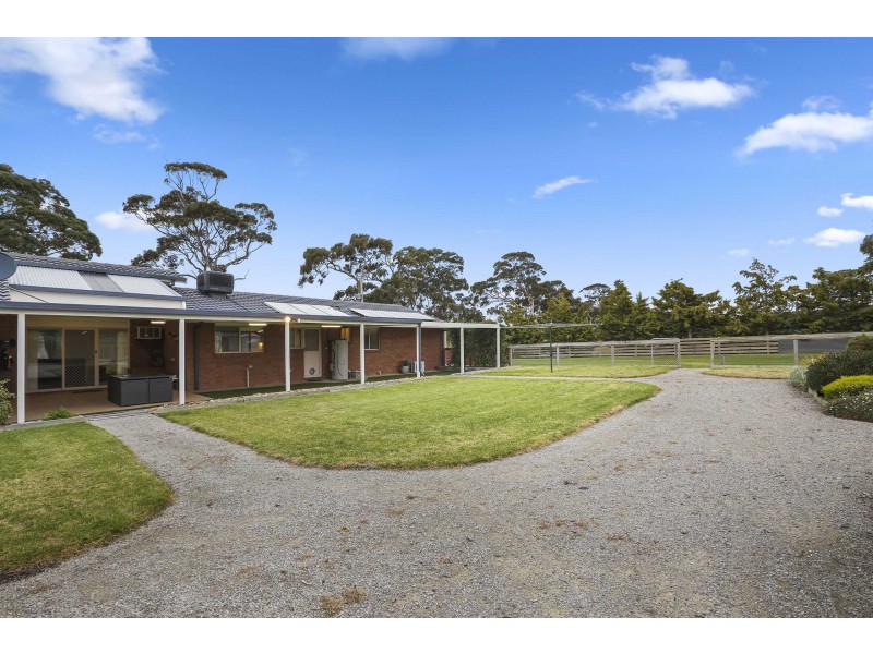 80 De Motts Road, Anakie VIC 3221