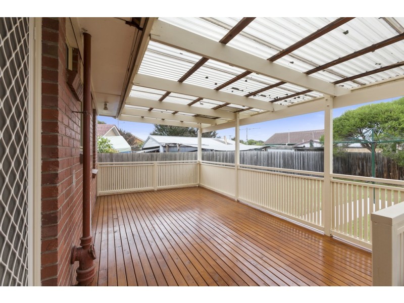 2 Maine Court, Corio VIC 3214
