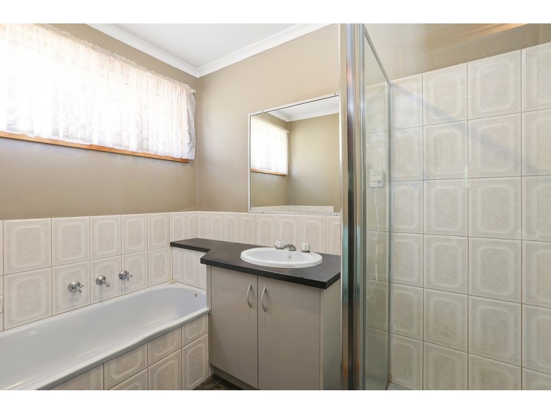 11 Kalinga Street, Norlane VIC 3214