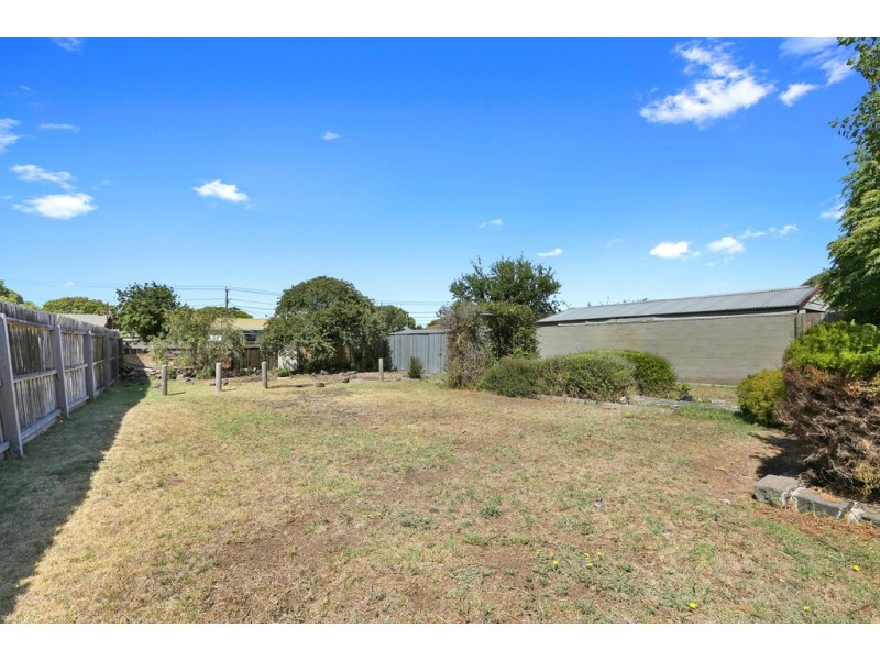 11 Kalinga Street, Norlane VIC 3214
