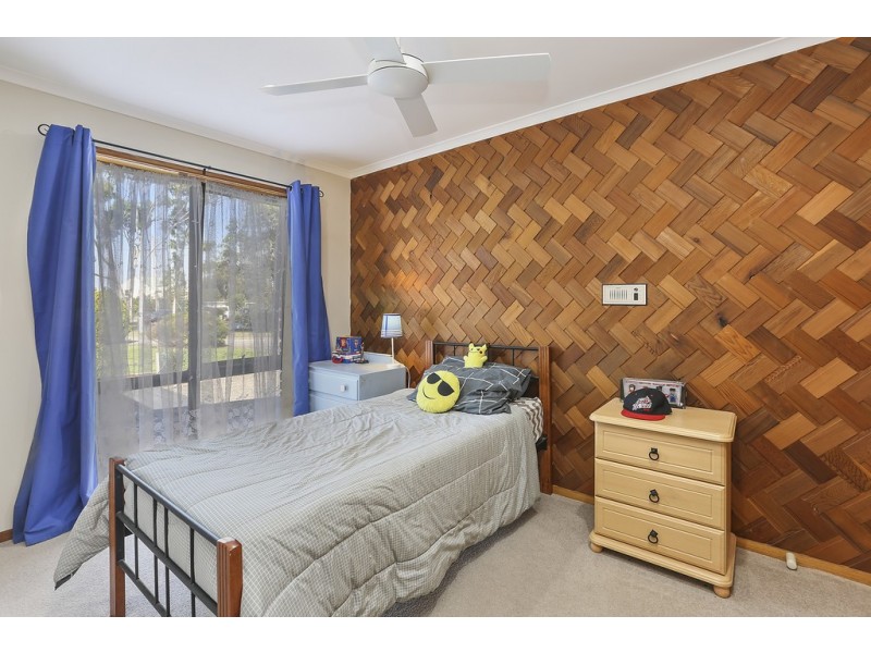 14 McLeans Road, Little River VIC 3211