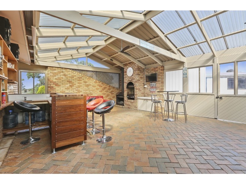 14 McLeans Road, Little River VIC 3211