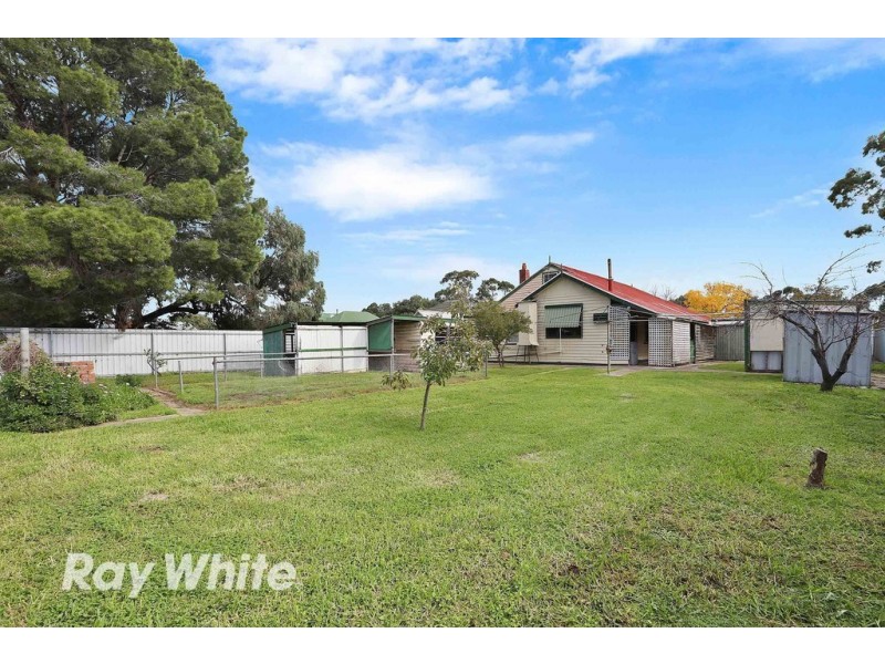 5 Rothwell Street, Little River VIC 3211