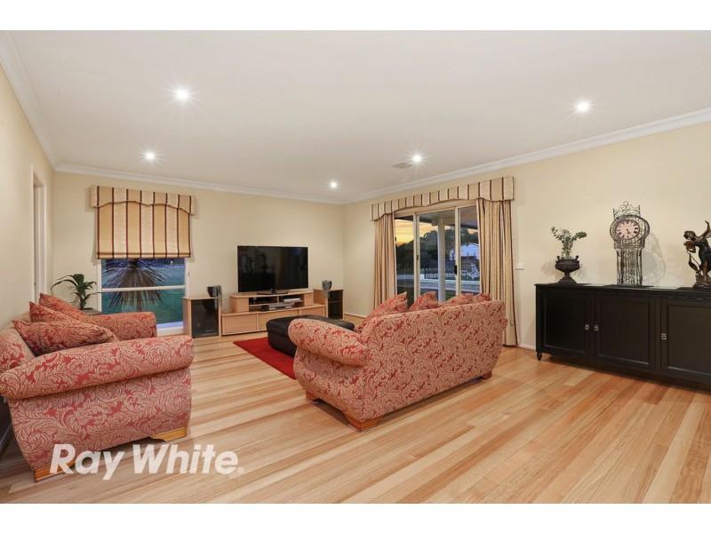 10 Osterlund Court, Lara VIC 3212
