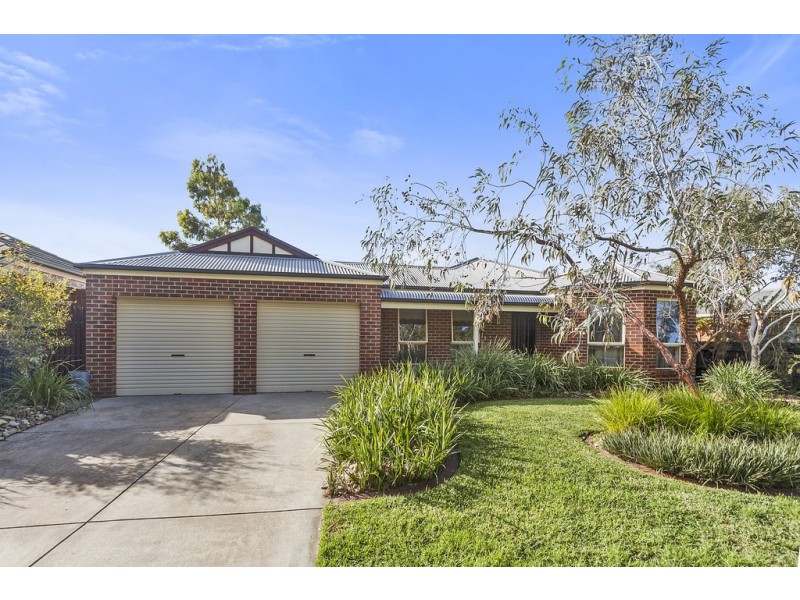 7 Lakeside Boulevard, Lara VIC 3212