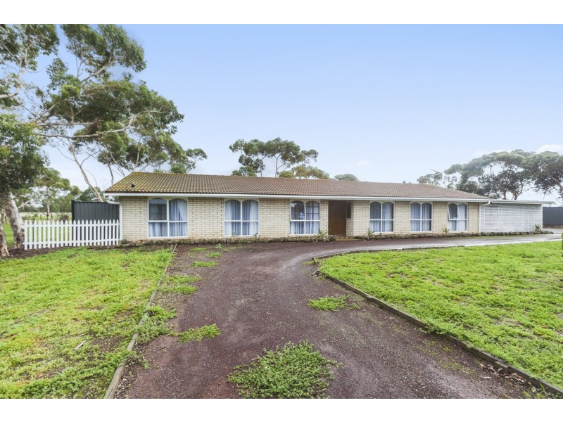 40 Coonawarra Drive, Avalon VIC 3212