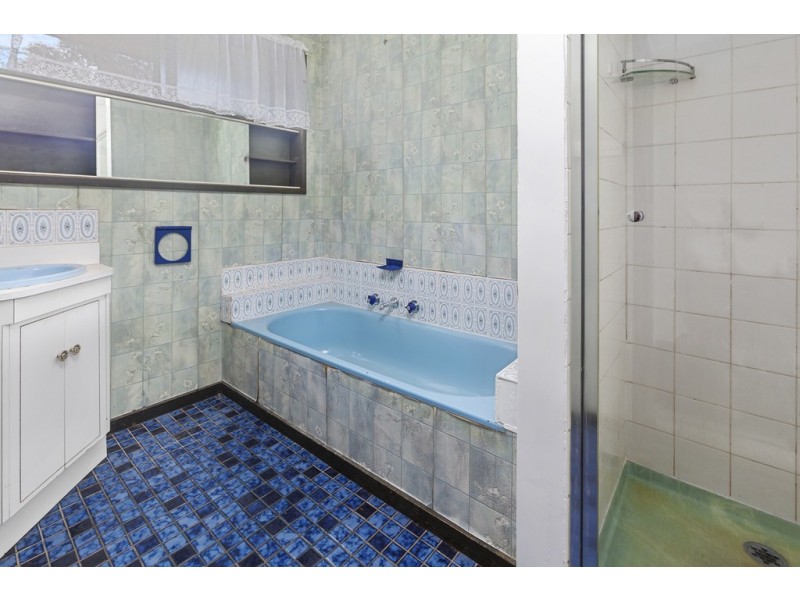 40 Coonawarra Drive, Avalon VIC 3212