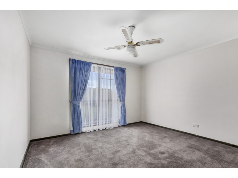 40 Coonawarra Drive, Avalon VIC 3212