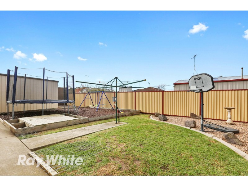 16 Leonora Court, Corio VIC 3214