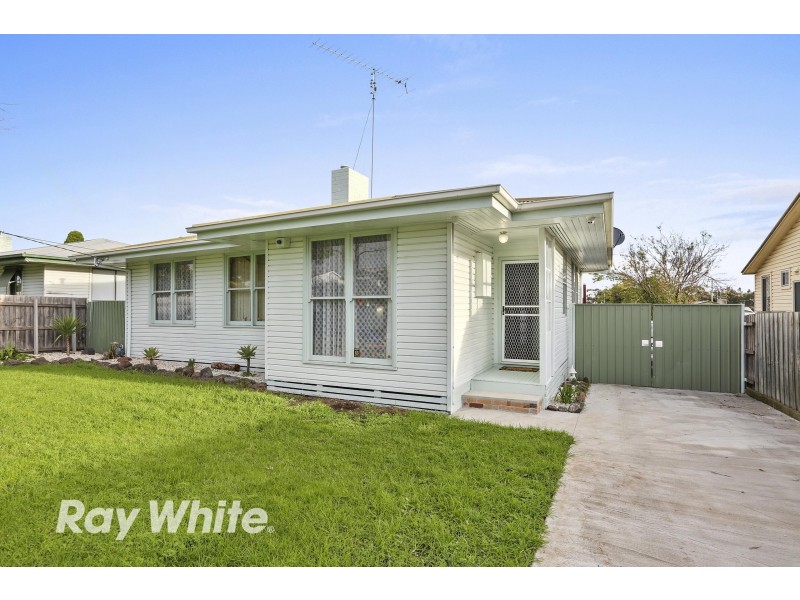25 Waitara Grove, Norlane VIC 3214
