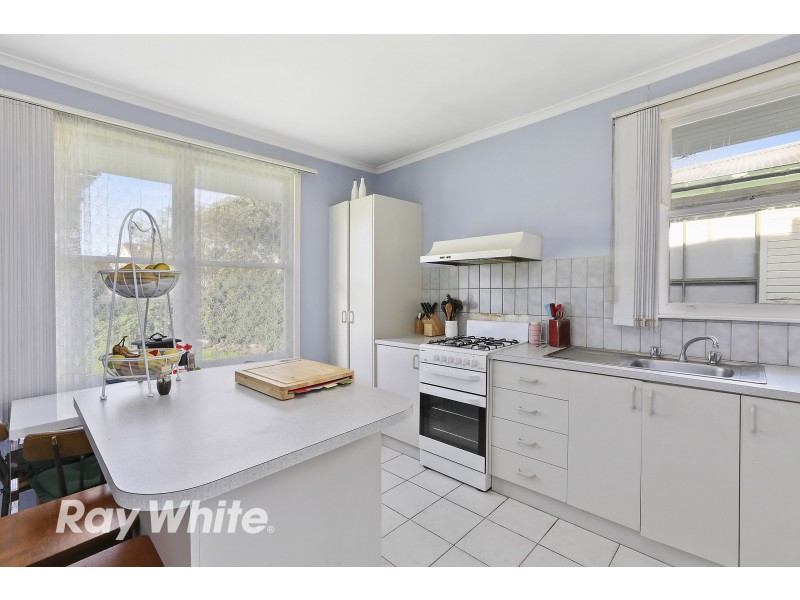 25 Waitara Grove, Norlane VIC 3214
