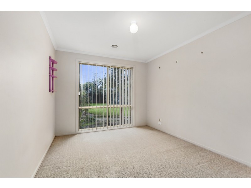 23 Greenleaf Drive, Lara VIC 3212
